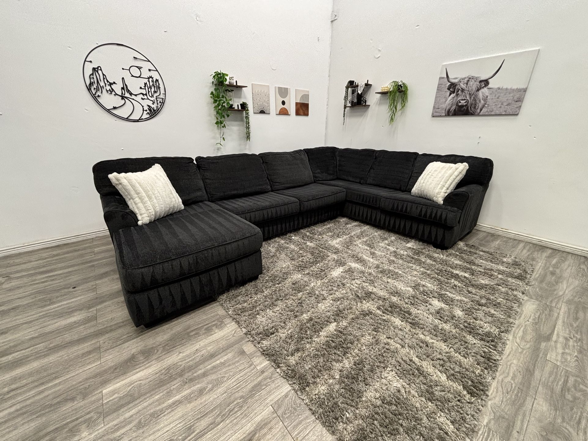 Sectional Couch - Free Delivery