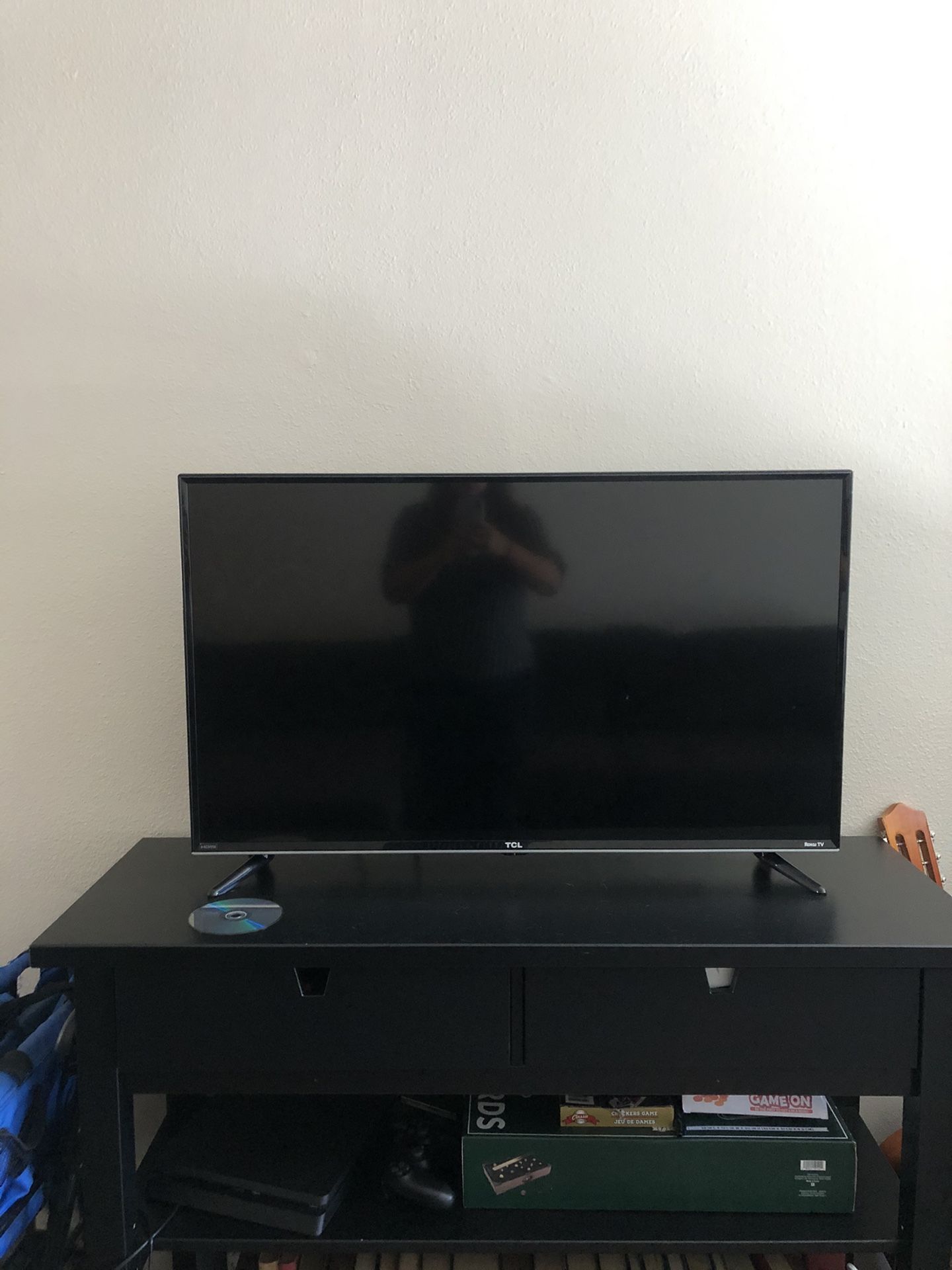 TCL Roku 32 inch smart tv