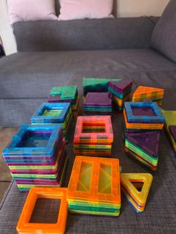 Magnetic building  toys