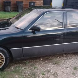 1993 Lexus LS 400
