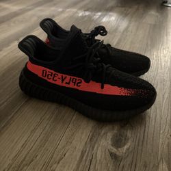  Yezzy  305 V2 Red  Size M6.5 W8