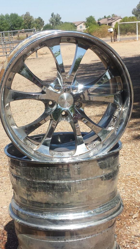 Maya Chrome wheels x4 - DTM 20R Riverside Trafficstar 5h 114.3 690kg