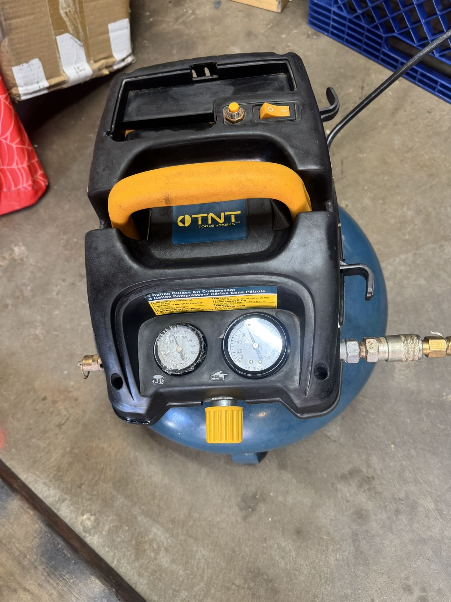 3 Gallon 100 Psi Compressor