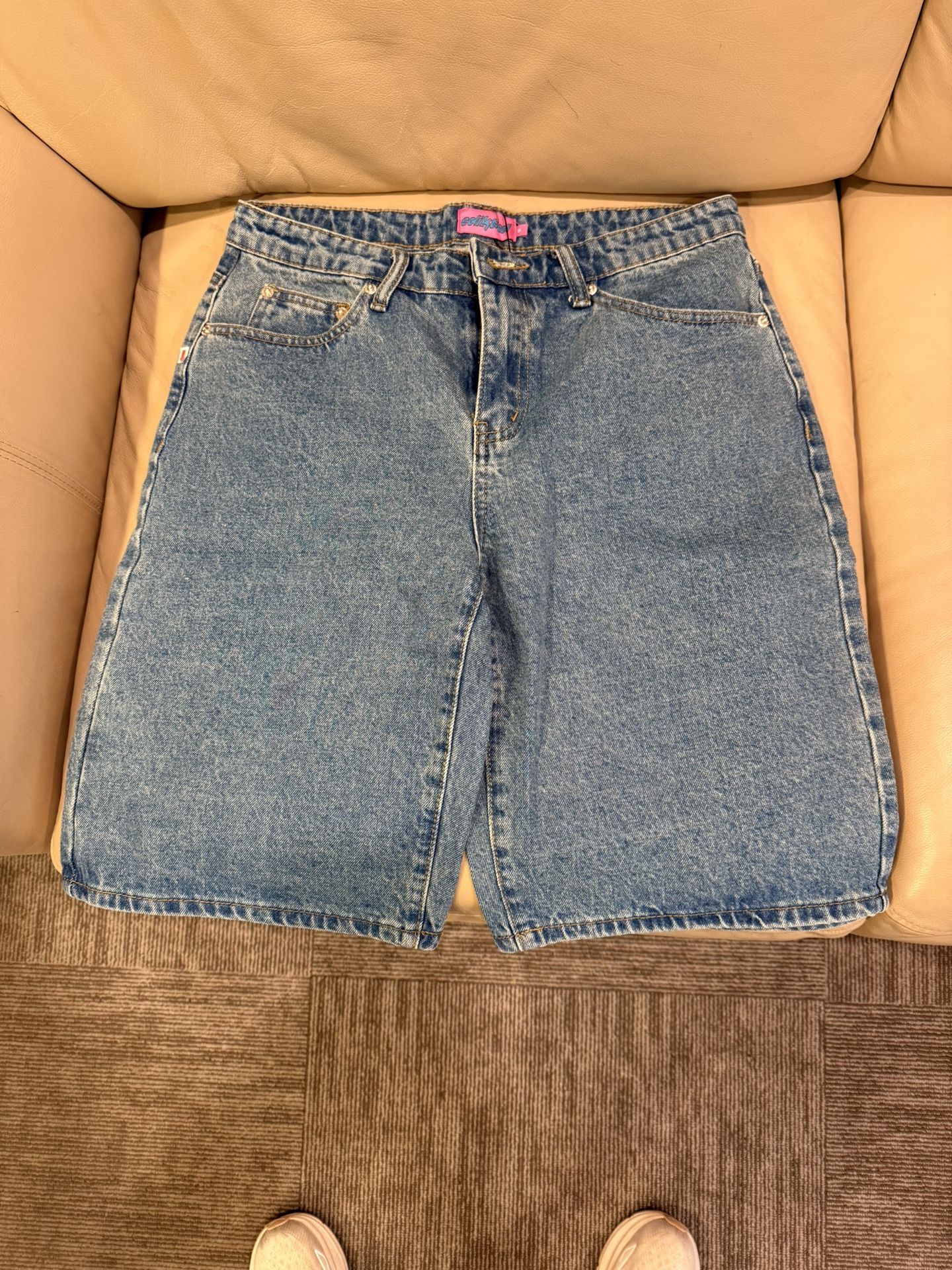 Edikted Girls shorts