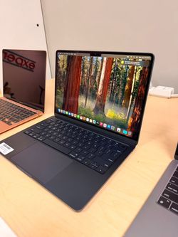 Macbook Air 13" 2025 M4 16GB 256GB