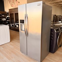 Frigidaire Frigidaire Gallery 22.2 Cu. Ft. Counter-depth