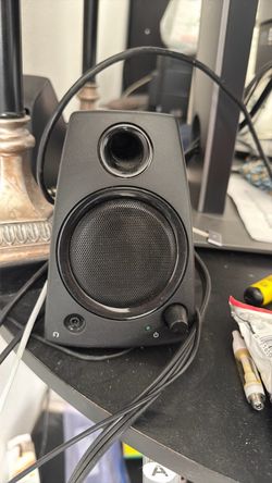 Logitech Desktop Speakers (2)