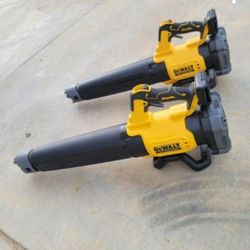 DEWALT

20V MAX 125 MPH 450 CFM Cordless Brushless Battery Powered Handheld Leaf Blower (Tool Only)

 Each