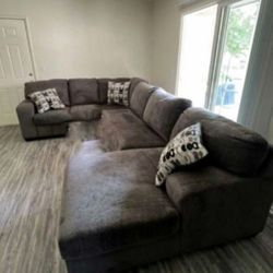 🖤 Ashley Huge U Shaped Modern Comfort Couch Sectional Chaise✅ New Brand ✅ Fastest Delivery ✅ Living Room Set ✅