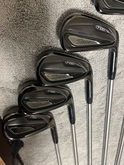 Titleist T100s Iron set 5-pw golf