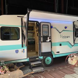 2020 Gulf stream 19CSK