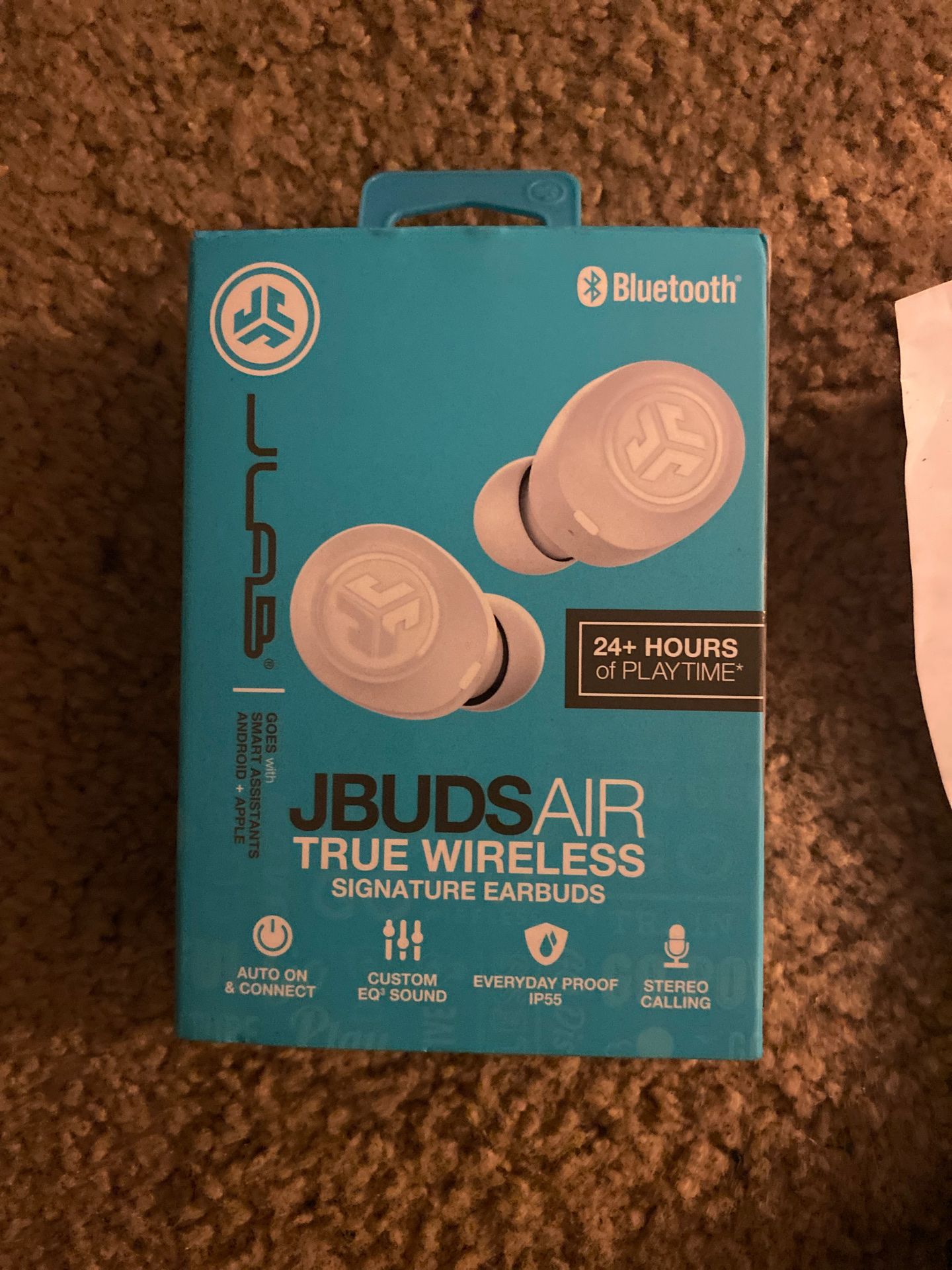 Wireless earbuds