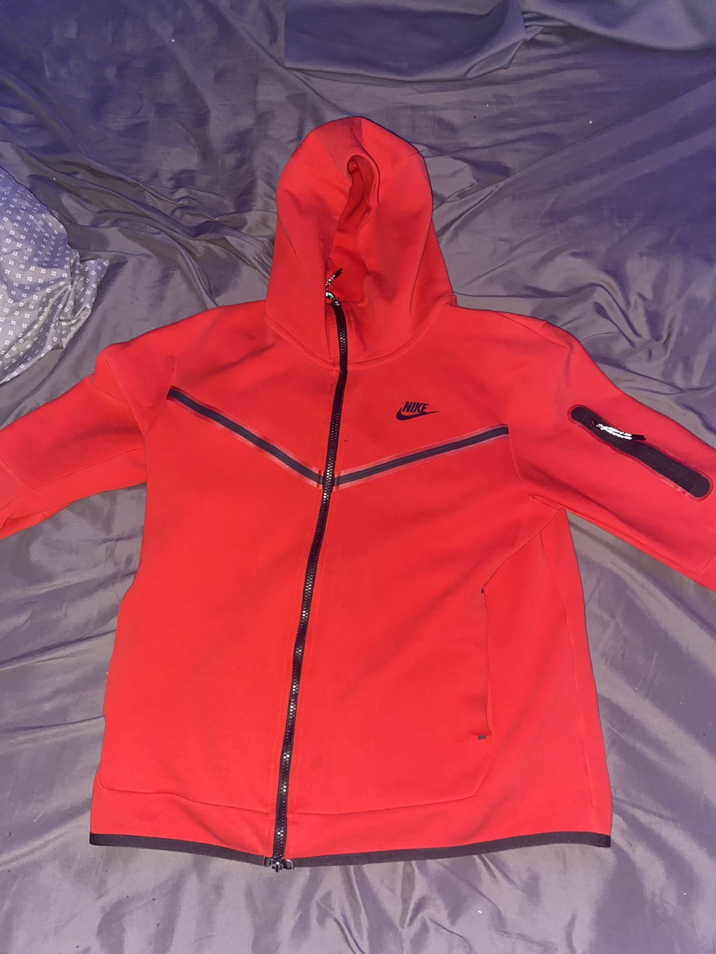 Red Nike Tech Outfit