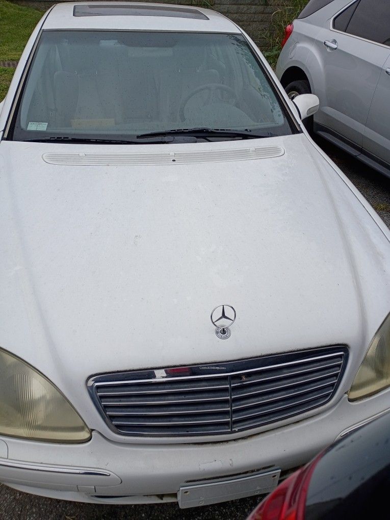 2000 Mercedes-Benz S-Class