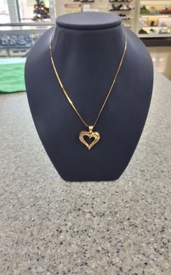 14K Yellow Gold Chain With 10k Heart Pendant/20in /6.3g / 9 Natural Diamonds