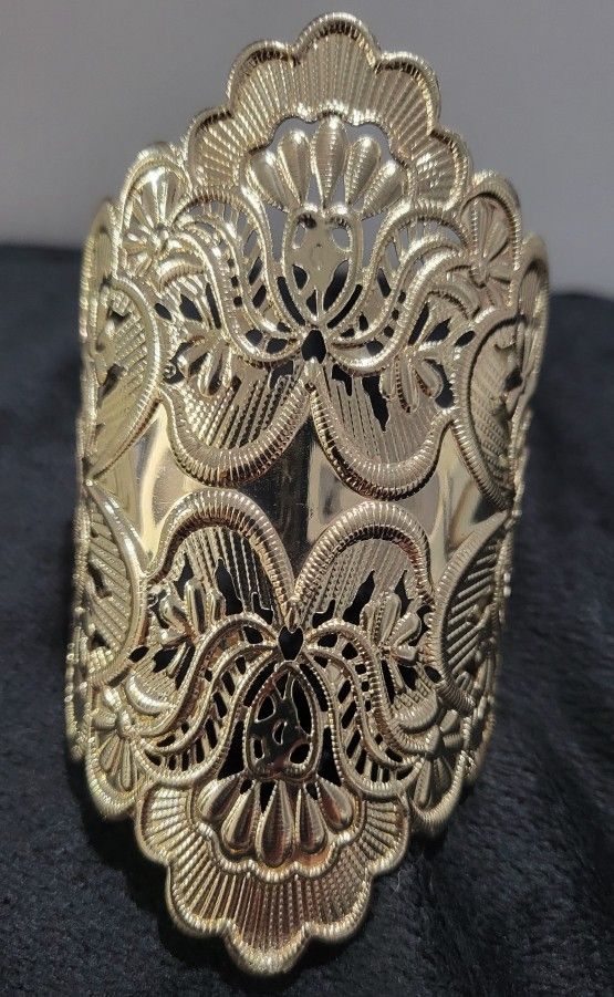 Gold plated bracelet