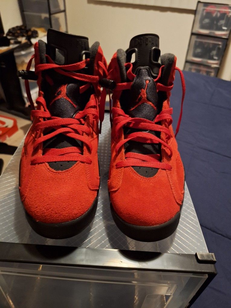 Jordan Retro 6 Toro Bravo
