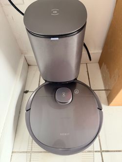 ECOVACS DEEBOT Robot Vacuum & Mop + Auto-Empty Station