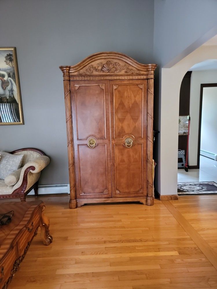 Bar Cabinet