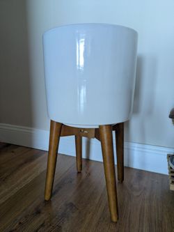 West Elm Mid-Century Turned Wood Leg Planter