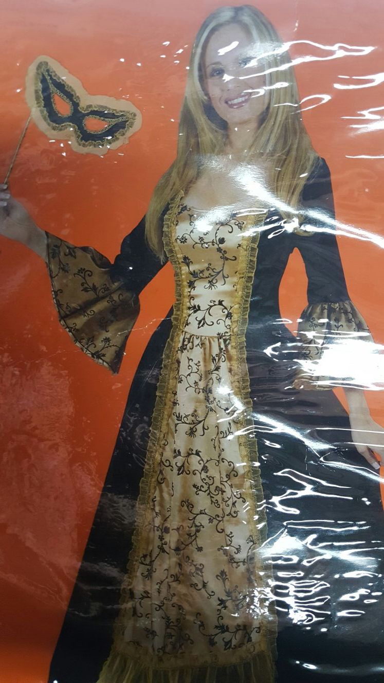 10 dollars