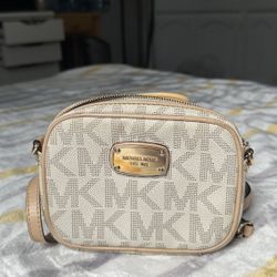 Michael Kors Sling Bag 