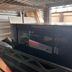 5.1 A/V Surround Sound Receiver