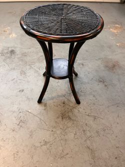 Vintage wicker table for FREE