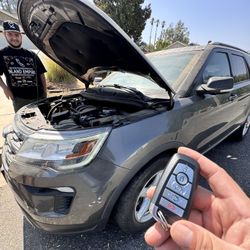 Car Keys/Fobs/Llaves De Autos 