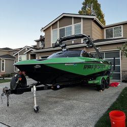 2012 Malibu 23LSV (610 Hours)