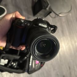 Nikon d90 Camera W/Extra Battery And bag