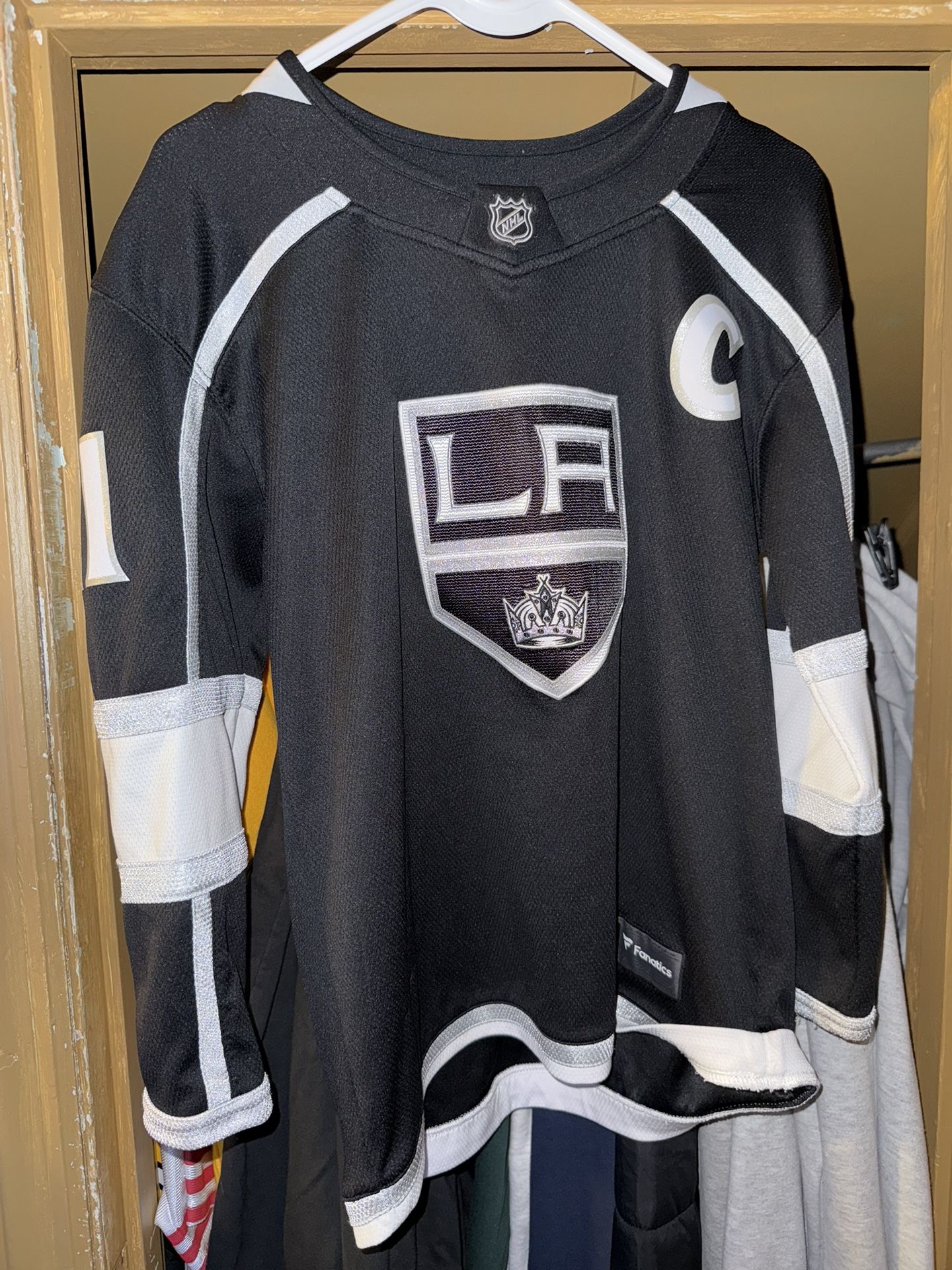 Fanatics NHL Los Angeles Kings Anze Kopitar Breakaway Jersey Youth Boys SZE L/XL