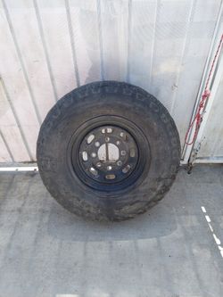 F250 tire with rim