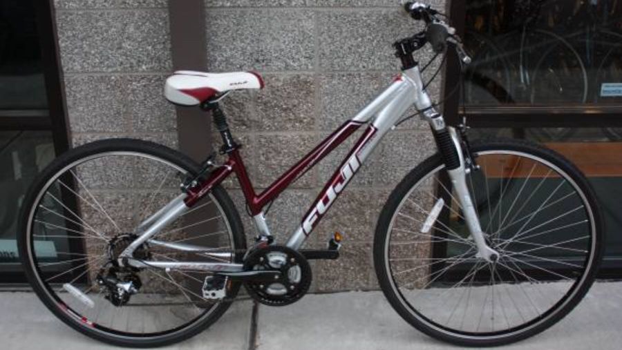 15" Fuji Sunfire 4.0 womens hybrid bike, XS, like New! Trades-Ins Welcome