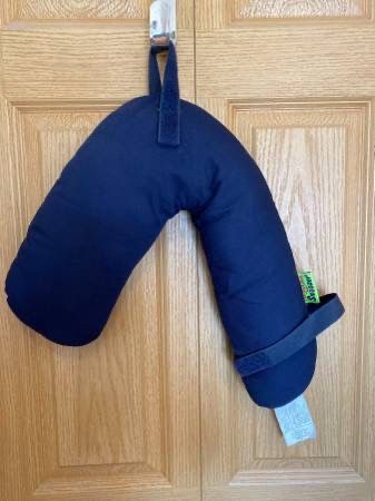 The Seat Belt Snoozer Blue Seat Belt Pillow Attaches to Shoulder Strap