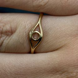 14K Gold Eye Ring 