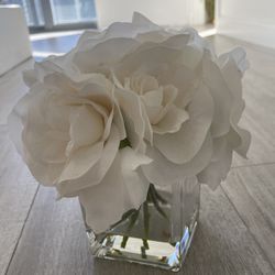 Fake White Roses Vase