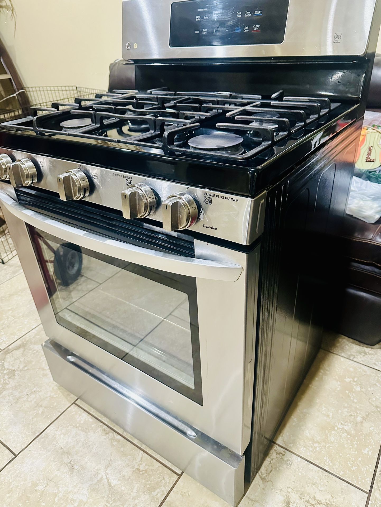 LG Gas Stove