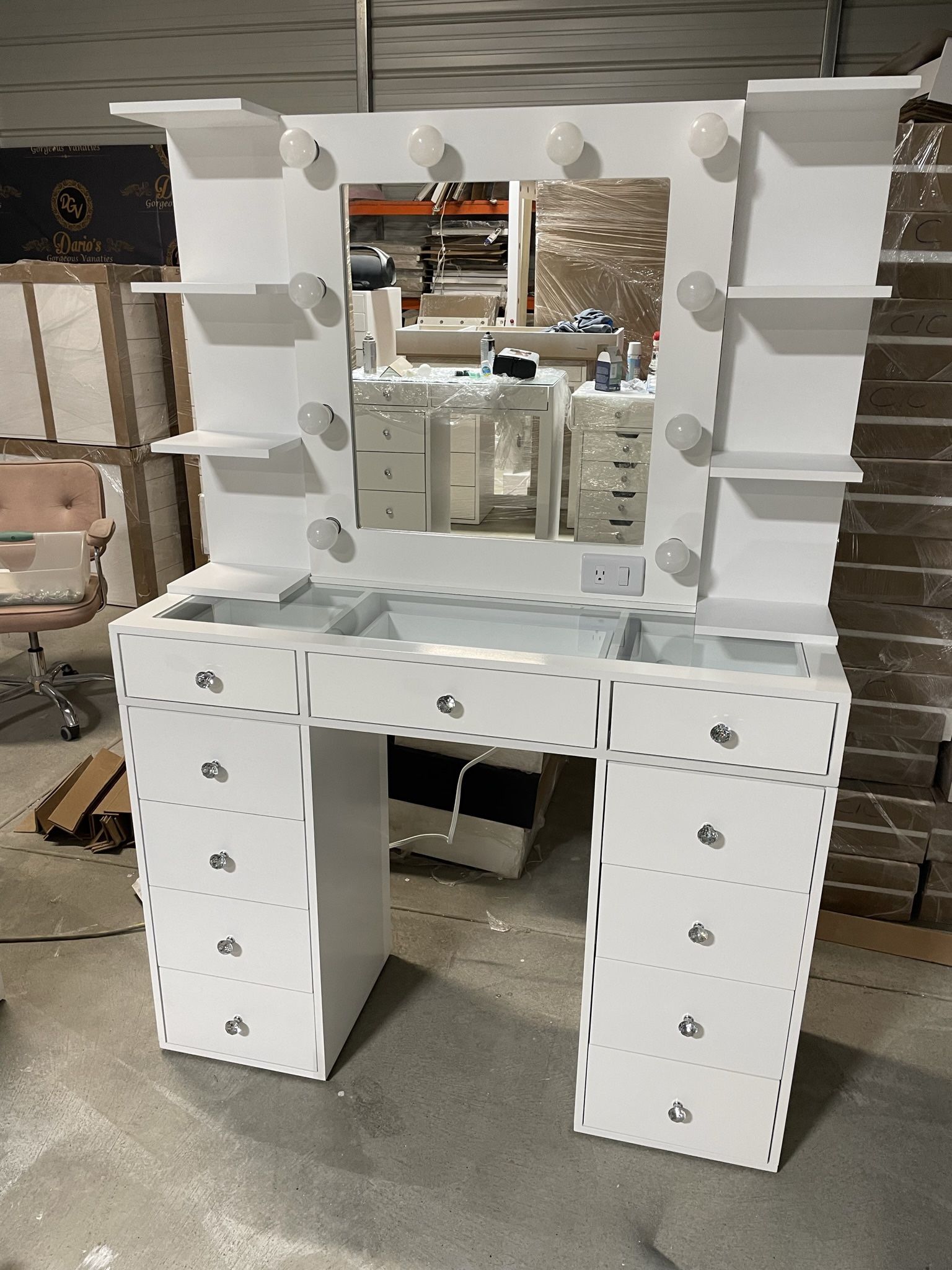 New In Stock Makeup Vanity