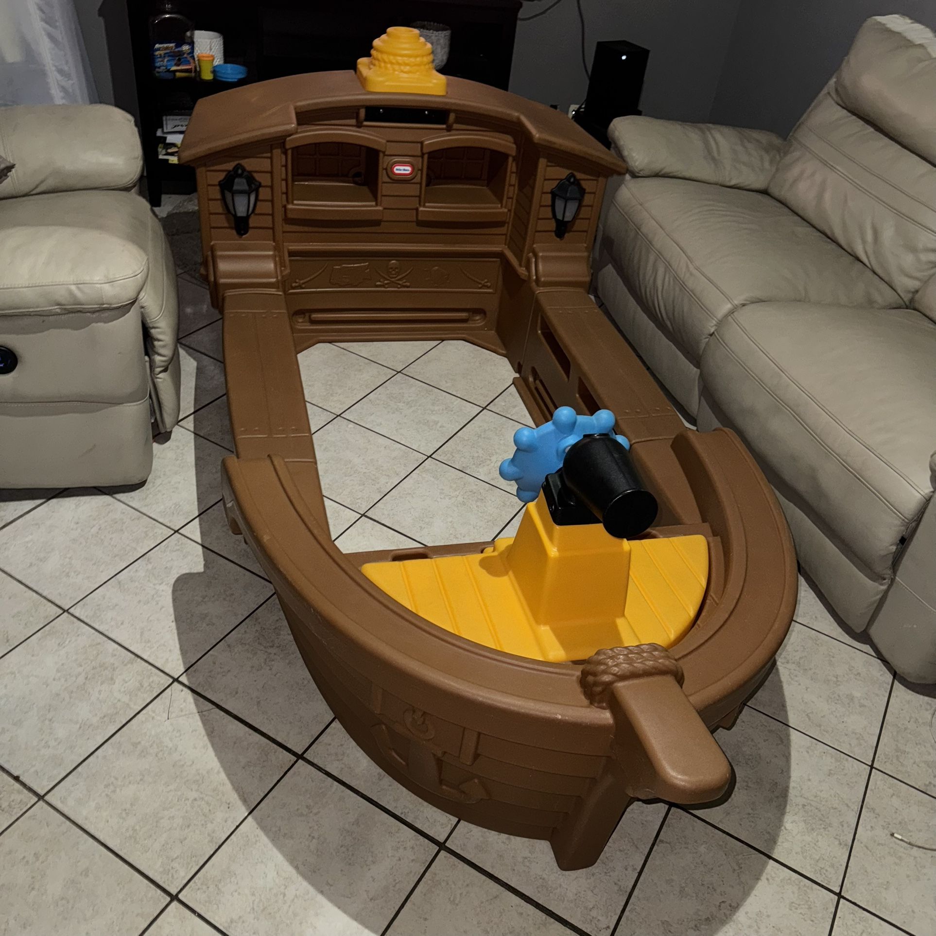 Little Tikes Pirate Ship Bed