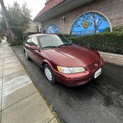 1999 Toyota Camry