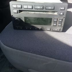 Ford Stereo 