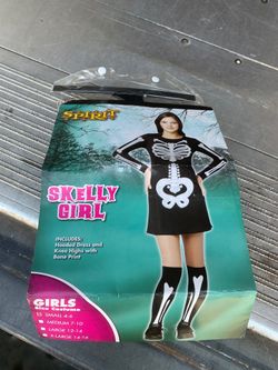 Smelly girl costume
