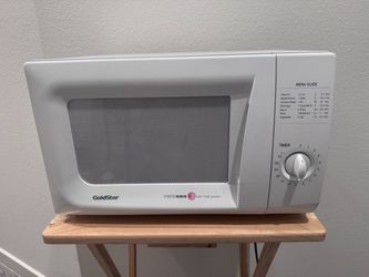 GoldStar Intellowave microwave