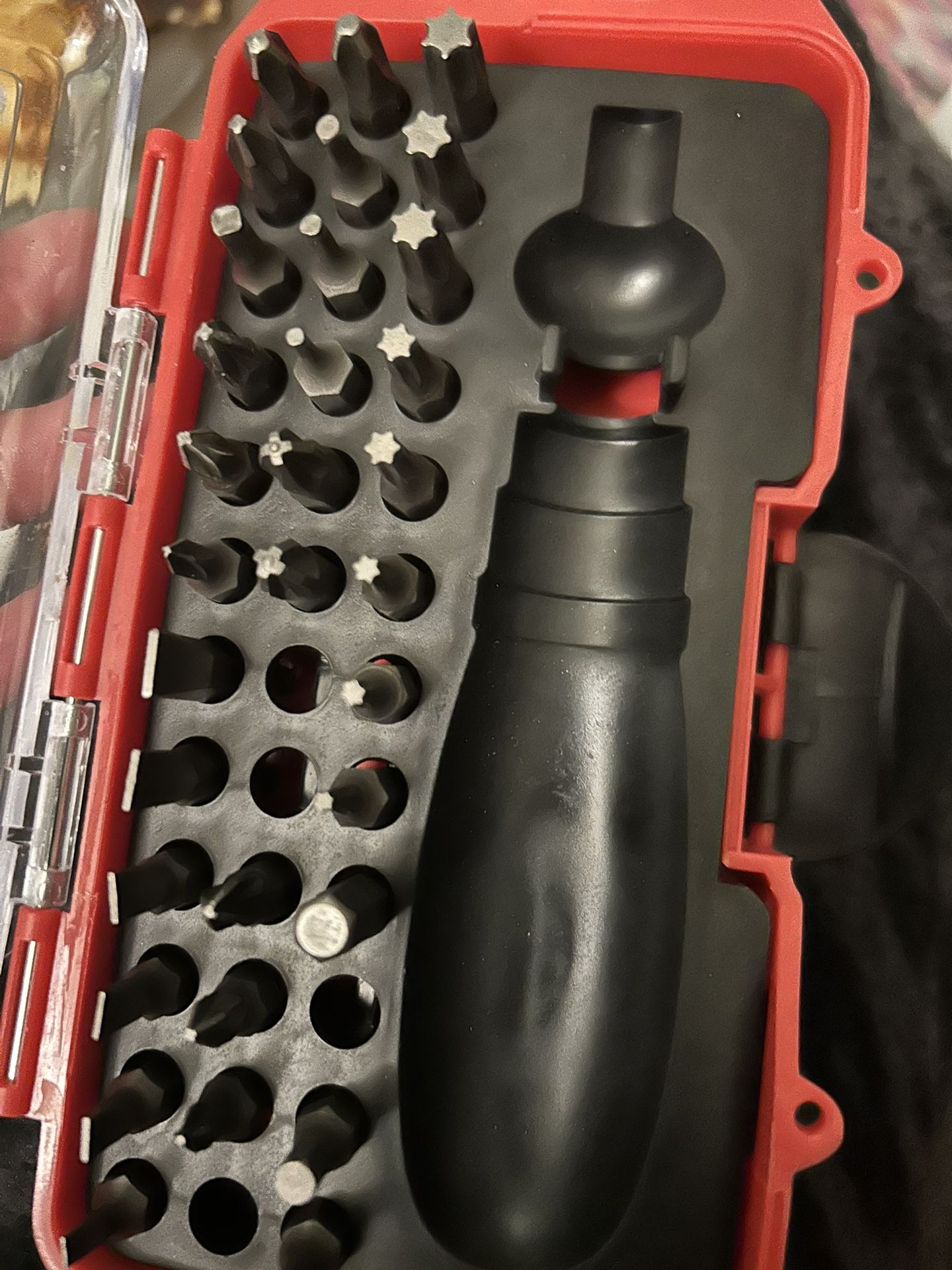 Used 38pc Stubby Ratchet Screwdriver & Bit Set