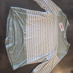 White and green sweater 2xl