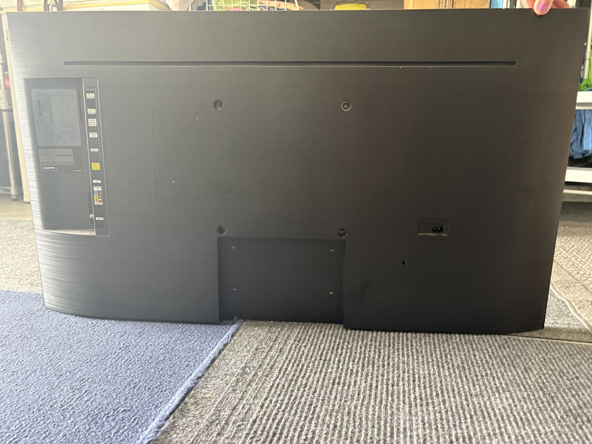 35” Samsung TV