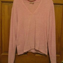 Womens Pink V-Neck Sweater 