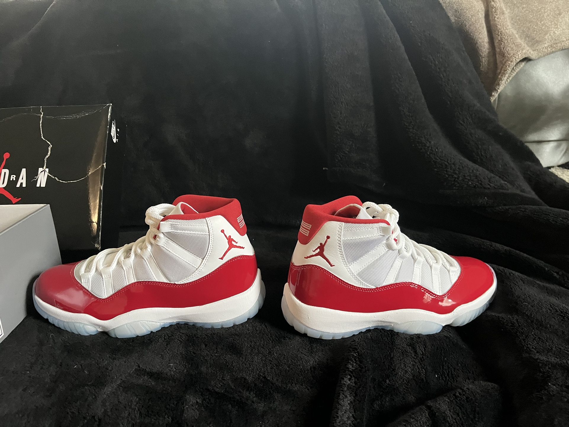 Air Jordan 11 Retro Size 9men