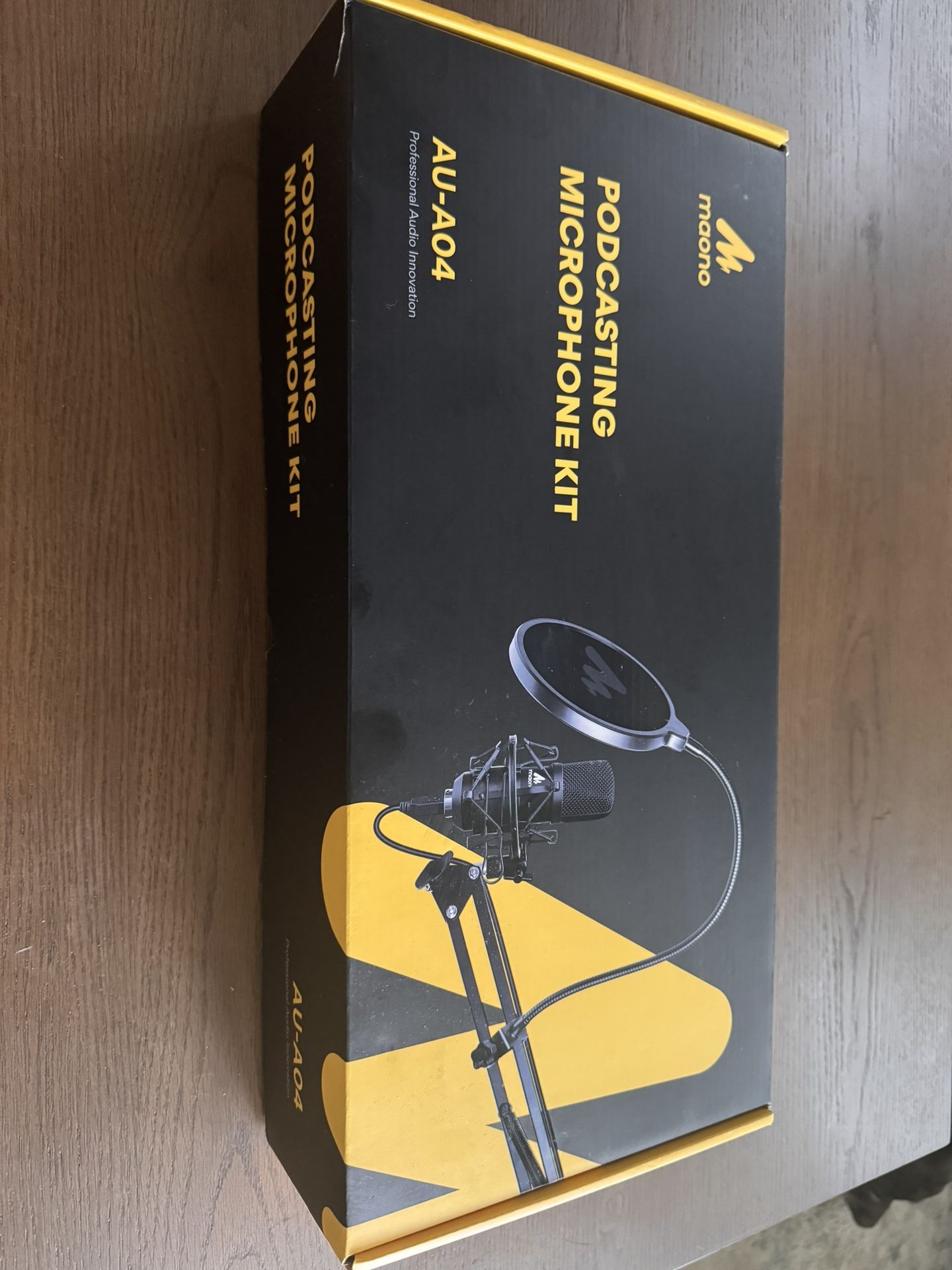 USB Microphone, MAONO 192KHZ/24Bit Plug & Play PC Computer Podcast Condenser Cardioid Metal Mic Kit